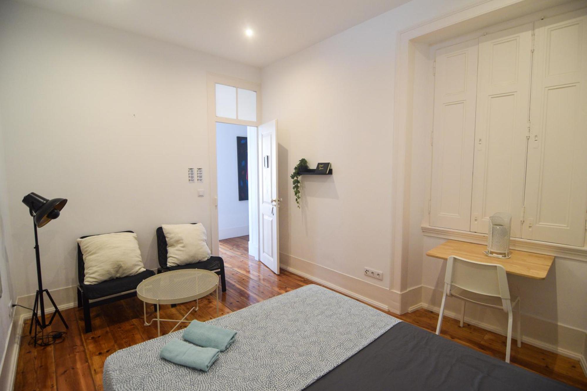Embassy Arriaga Private Elegance In Stylish Shared Lisboa