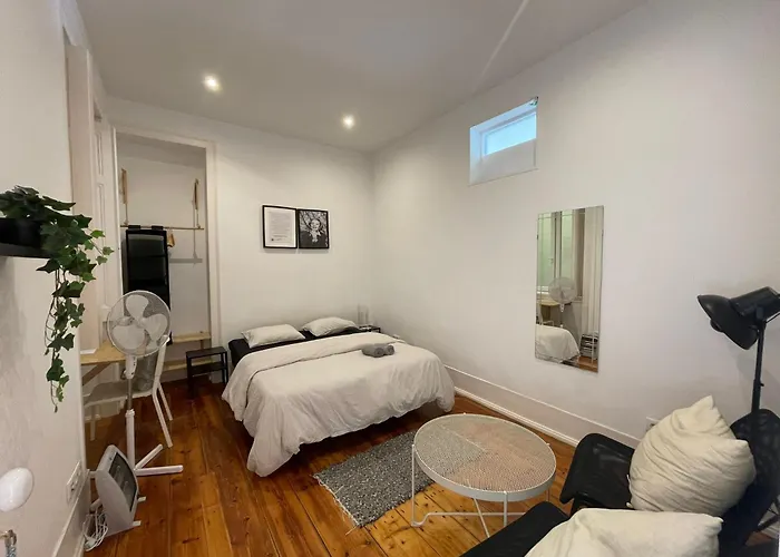 Embassy Arriaga Private Elegance Rooms In Stylish Shared Apartment
