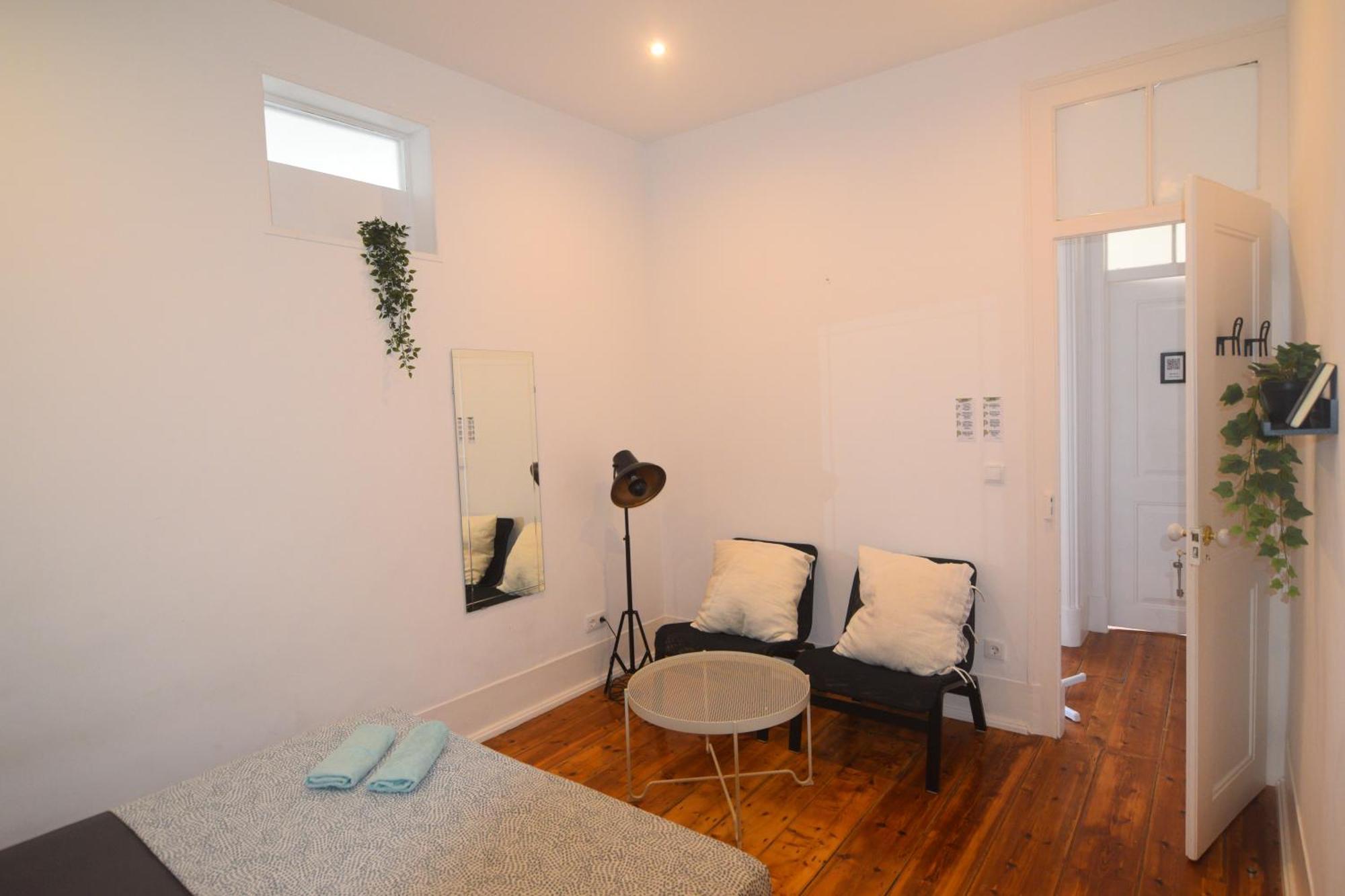 Embassy Arriaga Private Elegance In Stylish Shared Lisbon