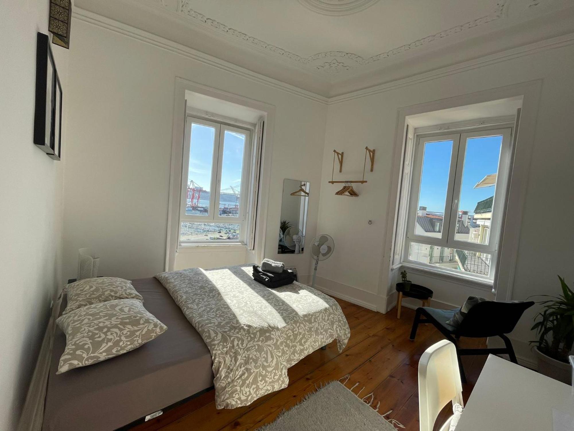 Embassy Arriaga Private Elegance In Stylish Shared Guest house