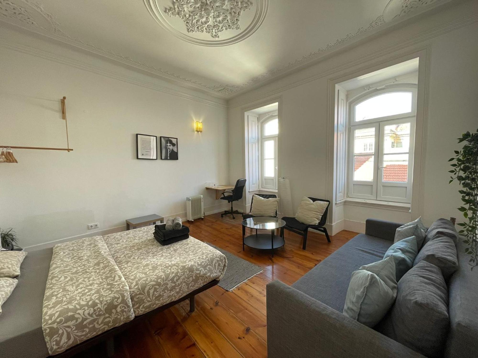 Embassy Arriaga Private Elegance In Stylish Shared Guest house *